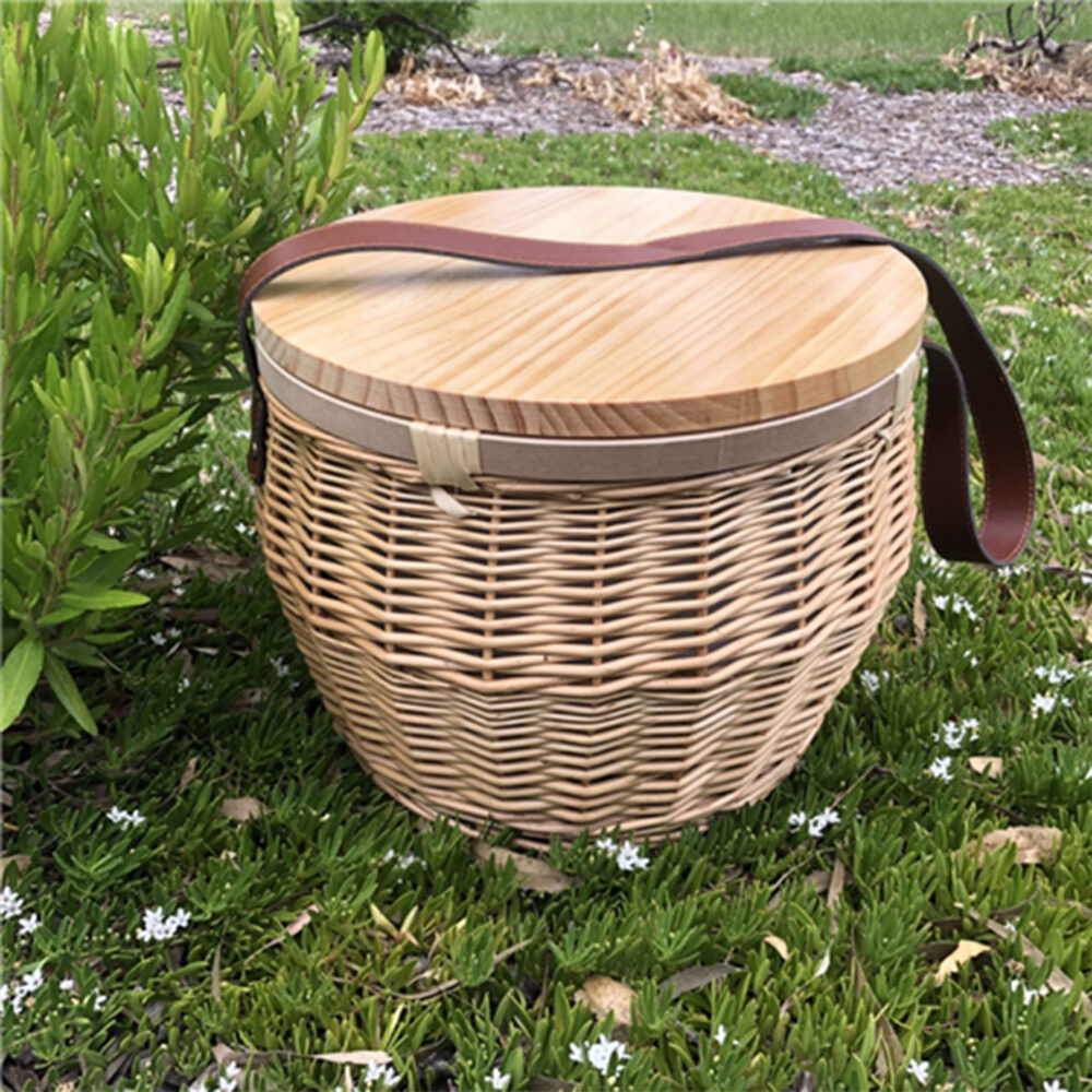 Alternative view of Wicker Basket - Round