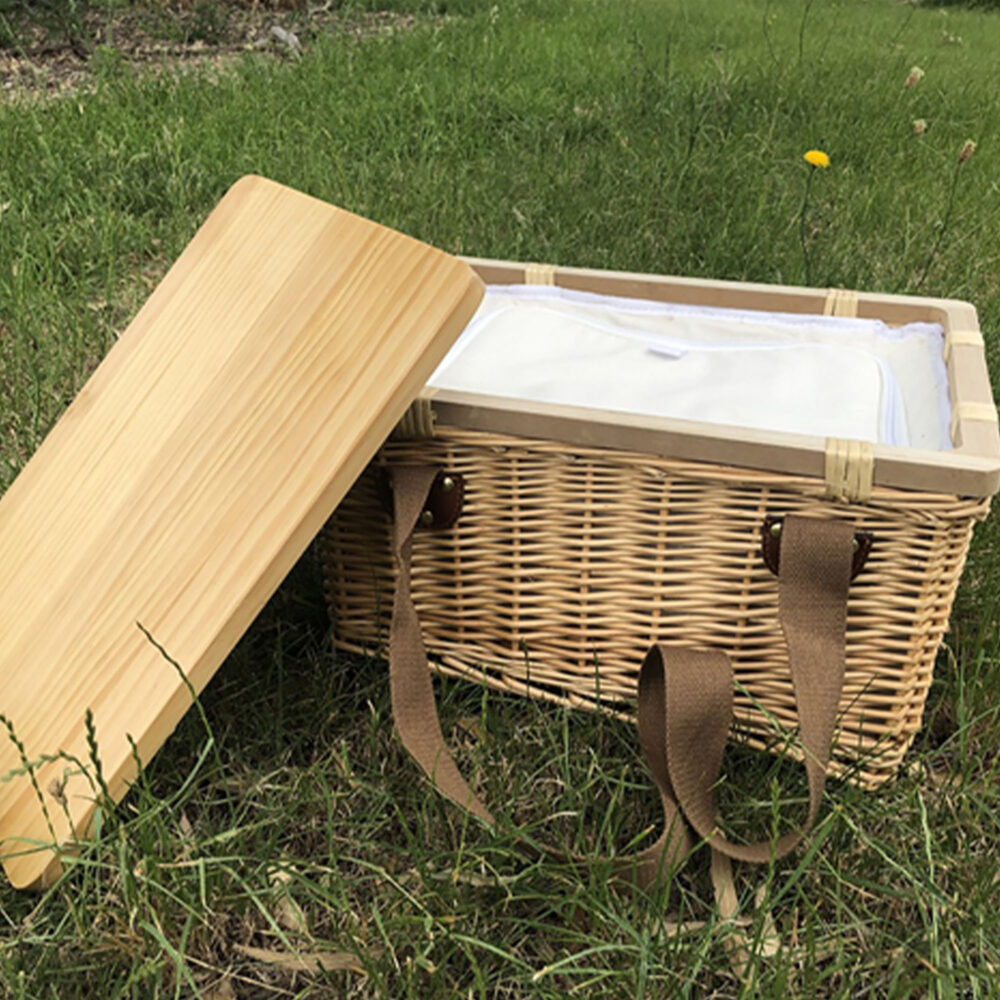 Alternative view of Wicker Picnic Basket Square