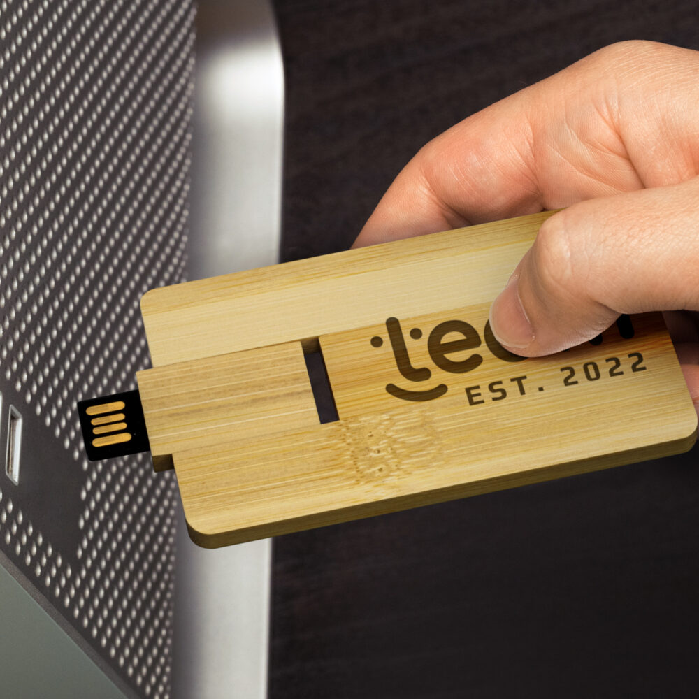Alternative view of Bamboo Credit Card Flash Drive