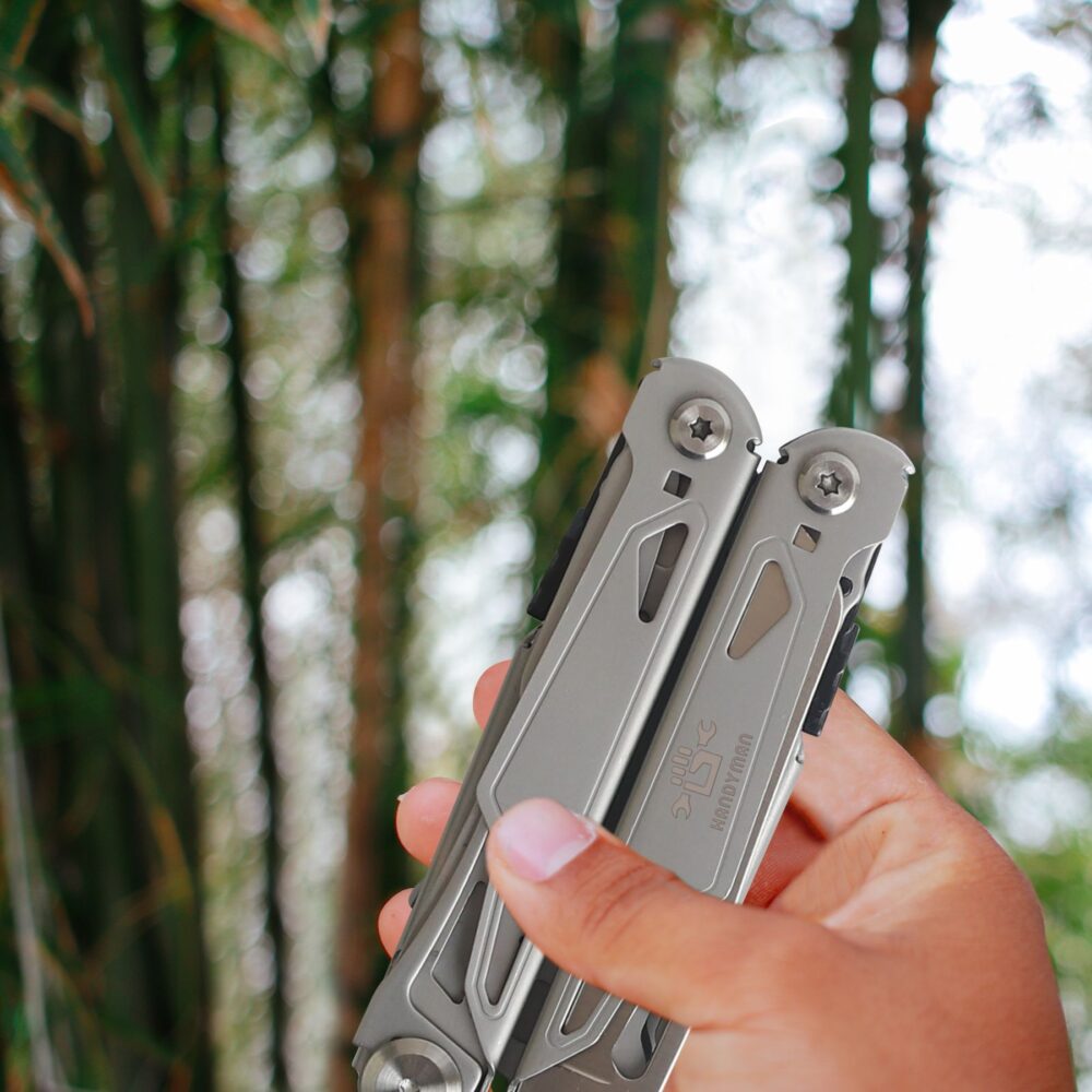 Alternative view of Survival Multi-Tool